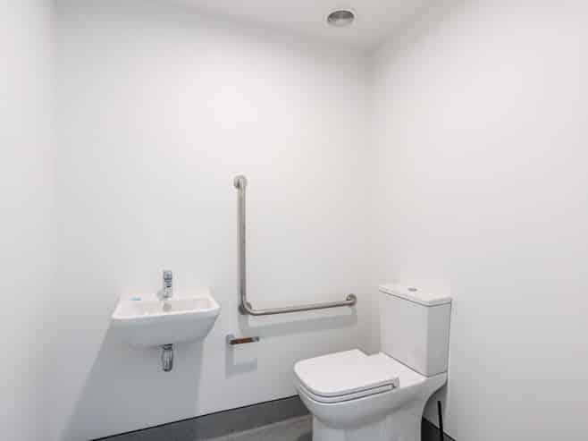 BRAND NEW 47M² MULTI-USE UNIT WITH ONE CAR PARK
