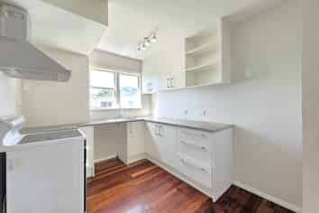 2/47 Gilbert Road, Otara