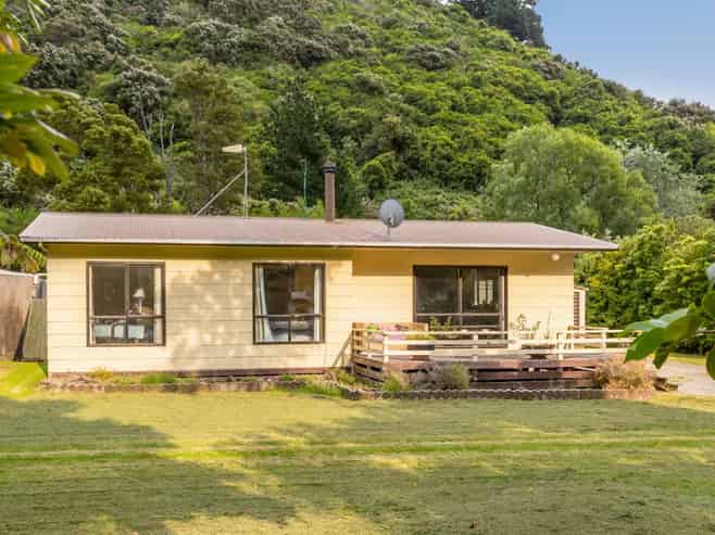16 McLaughlin Drive, Tinui