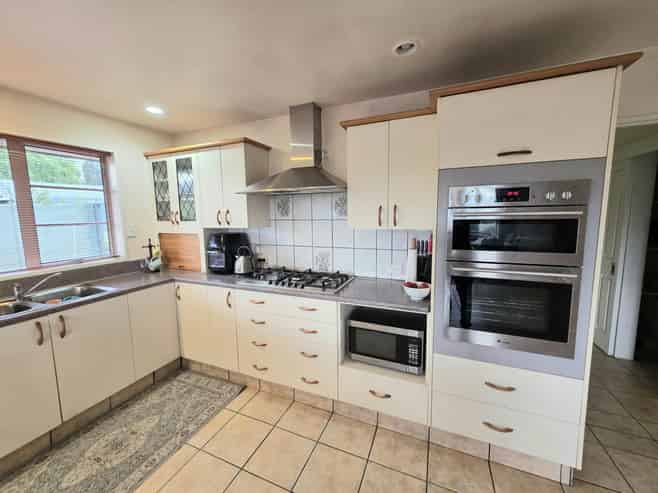 79 Maudes Road, Deborah