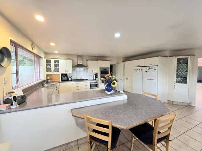 79 Maudes Road, Deborah