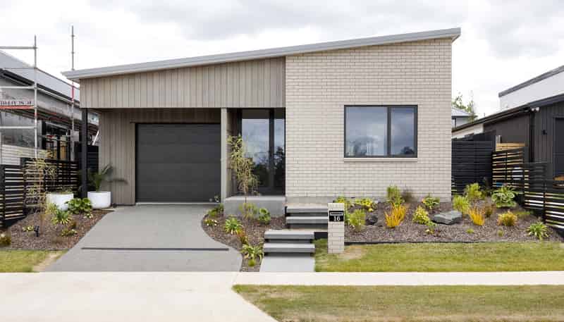 16 Lumino Terrace, Peacocke