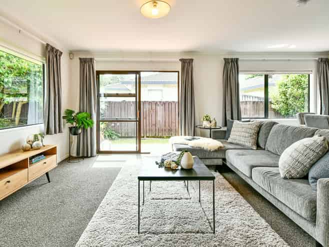 1/33 Onslow Road, Papakura