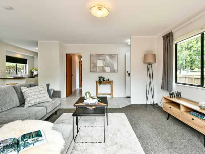 1/33 Onslow Road, Papakura