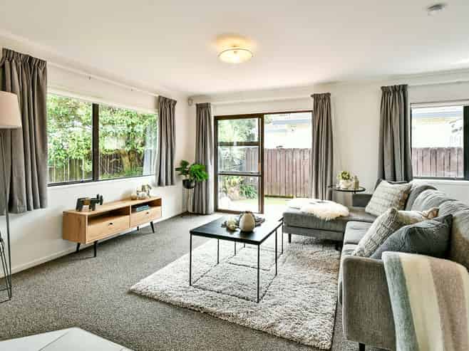 1/33 Onslow Road, Papakura