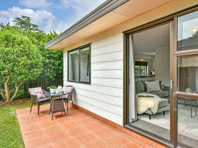 1/33 Onslow Road, Papakura