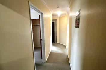 15 Tabak Crescent, Takaro