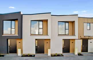 15/10 Trieste Way, Paraparaumu