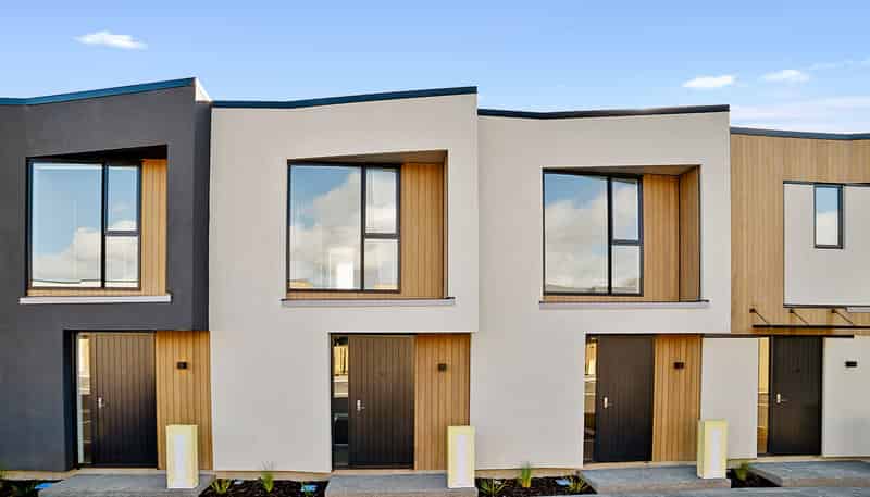 15/10 Trieste Way, Paraparaumu