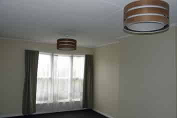 13 Lithgow Street, Glengarry