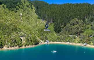  Bay of Many Coves, Admiralty Bay