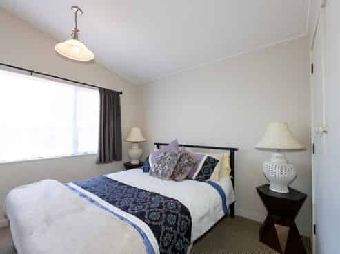 105 Paki Paki Road, Longlands