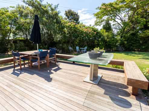 105 Paki Paki Road, Longlands