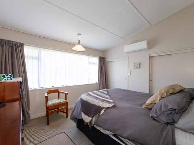 105 Paki Paki Road, Longlands