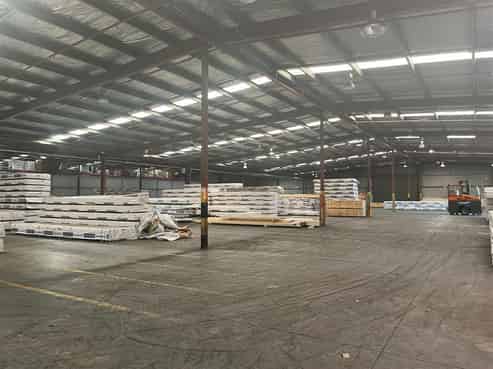 CBRE | 2,159sqm Road Frontage Warehouse