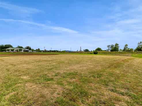 3 Hills Road, Stratford