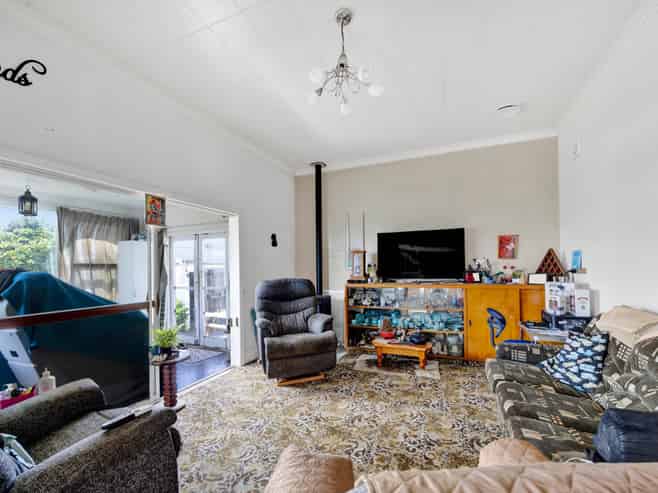 36 Hunter Street, Hawera