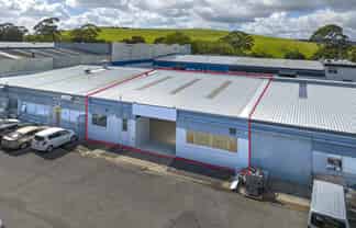 Recently refurbished 208sqm industrial