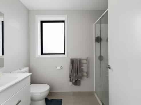 Live Work Opportunity Beside Hamilton Airport