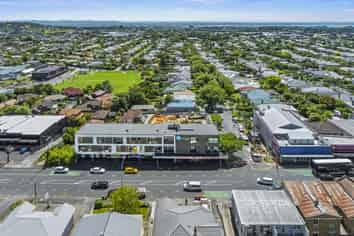Restaurant property  with well-established tenant