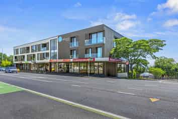 Restaurant property  with well-established tenant