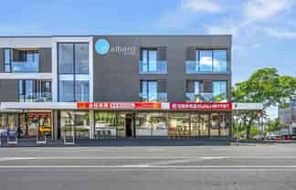 Restaurant property  with well-established tenant