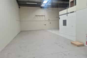 Versatile Warehouse Facility