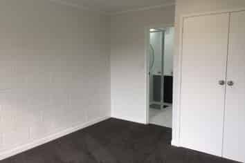 2/153 Browns Bay Road, Browns Bay