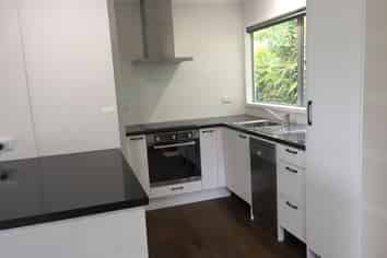 2/153 Browns Bay Road, Browns Bay