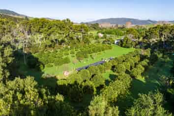 52B Hooks and Halls Road, Waimamaku