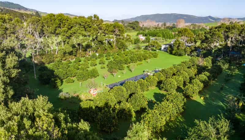 52B Hooks and Halls Road, Waimamaku