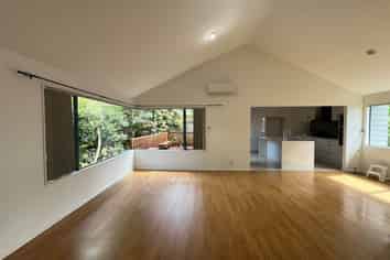 56C Commissariat Road, Mount Wellington