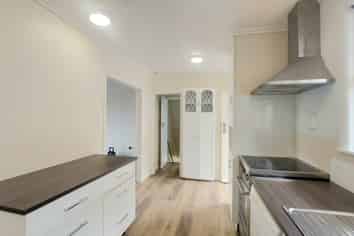 2/24 Upland Street, Tauranga Central