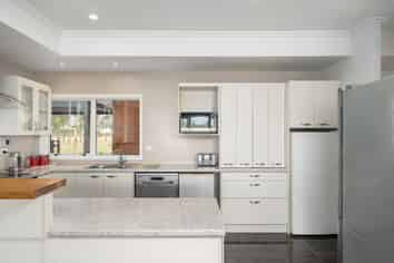 750 Wrights Road, Oxford