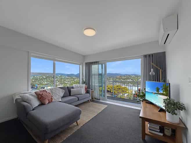 6/32 Akaroa Drive, Maupuia