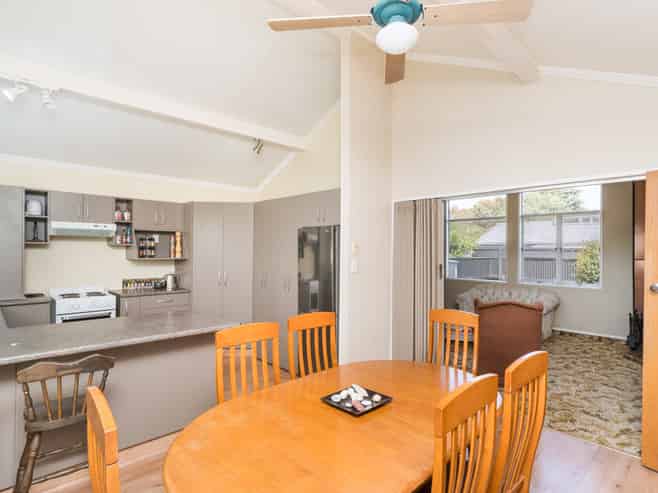 2 Paradise Place, Milson