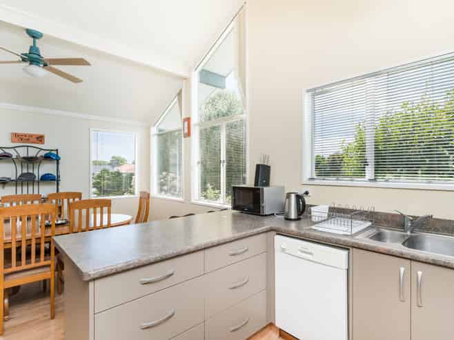 2 Paradise Place, Milson