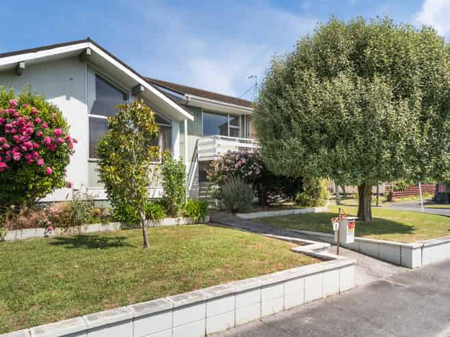 2 Paradise Place, Milson