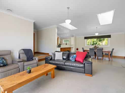 6139 South Road, Rahotu