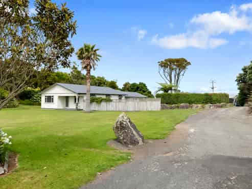 6139 South Road, Rahotu