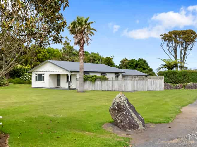 6139 South Road, Rahotu