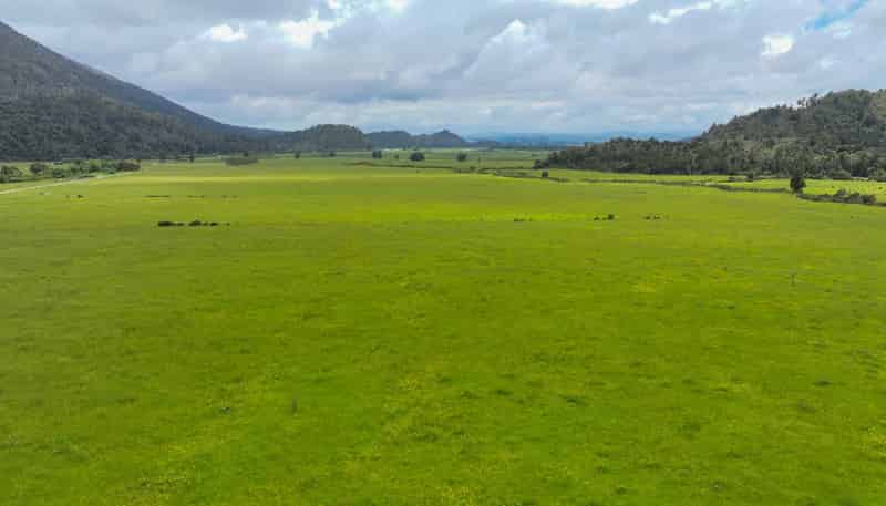  Station Road and Hodgkinson Road , Inchbonnie