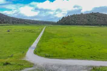  Station Road and Hodgkinson Road , Inchbonnie
