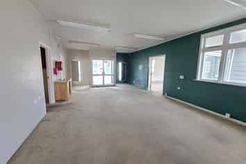 Commercial building in Hokitika CBD