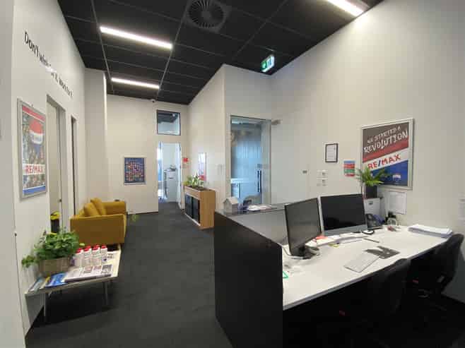 Tidy City Offices In Great Spot