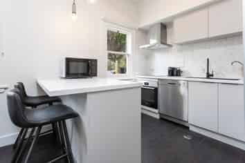 4/7 Beverley Street, Merivale