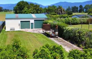 372 Abel Tasman Drive, Takaka