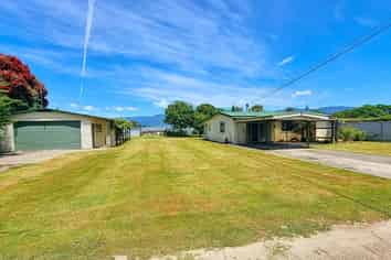 374 Abel Tasman Drive, Takaka