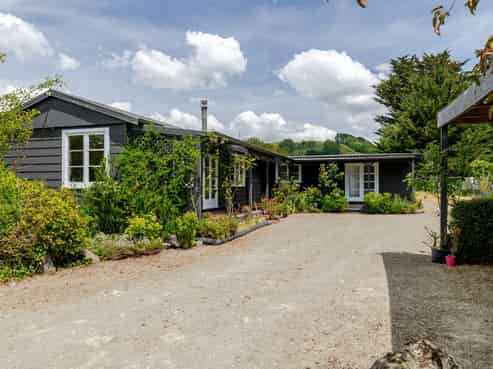 81390 State Highway 2, Pahiatua