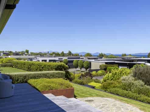 10 Kurapoto Lane, Rainbow Point